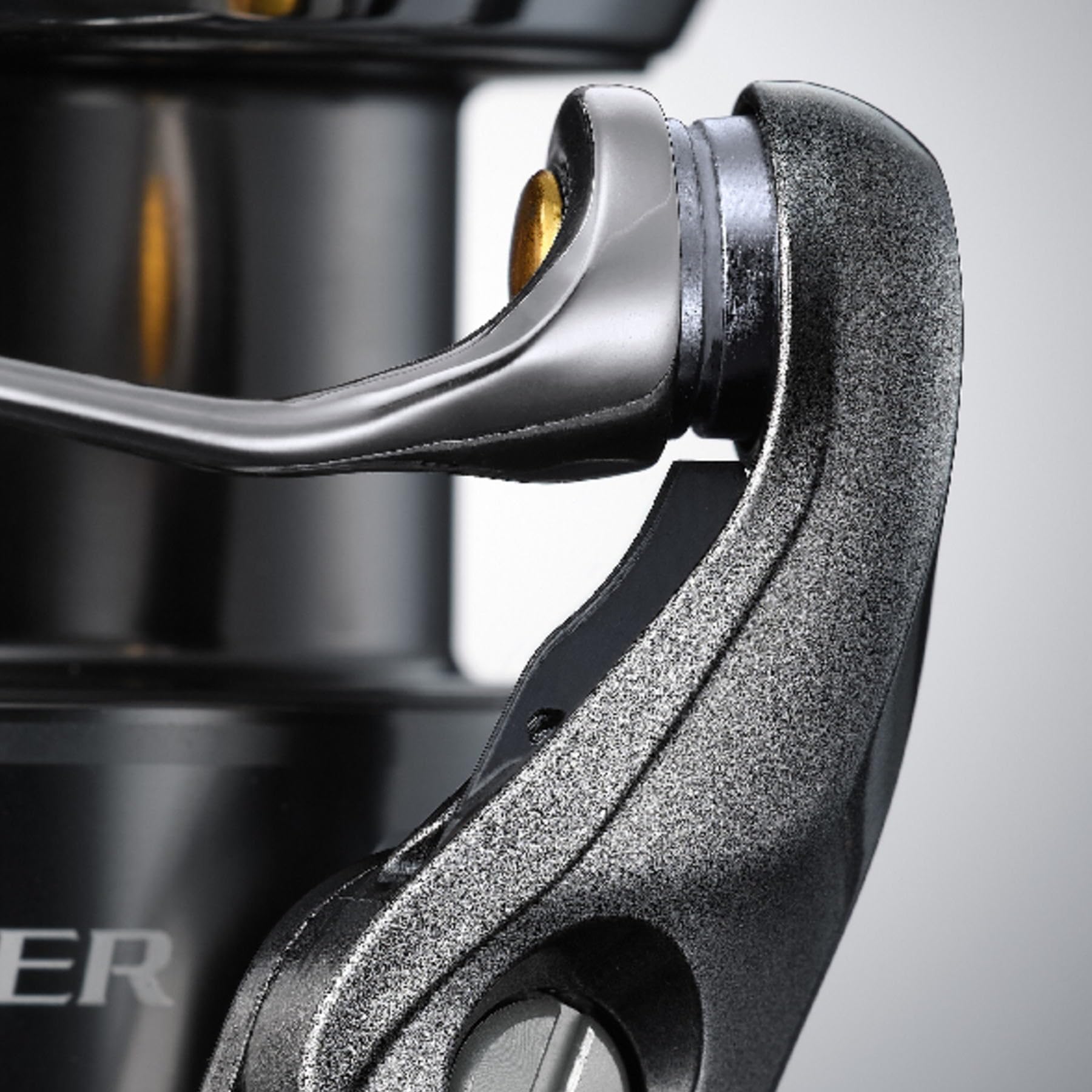 SHIMANO TWIN POWER 2500SHG スピニングリール シマノ シマノ '24 TWIN POWER(ツインパワー) 2500SHG